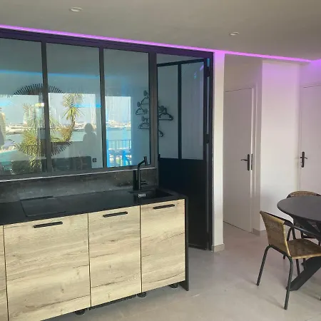 Marinesappartement, Le Quai Tropezien Marina Διαμέρισμα Σαιν-Τροπέ