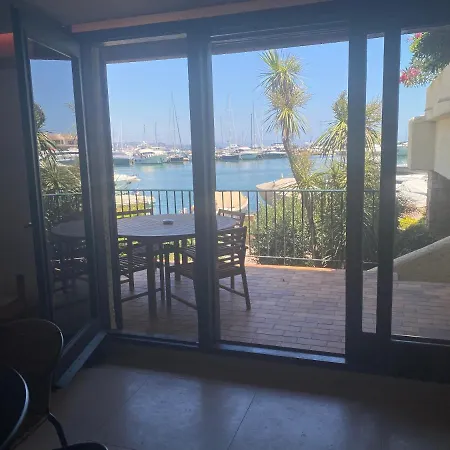 公寓 Marinesappartement, Le Quai Tropezien Marina 圣特罗佩